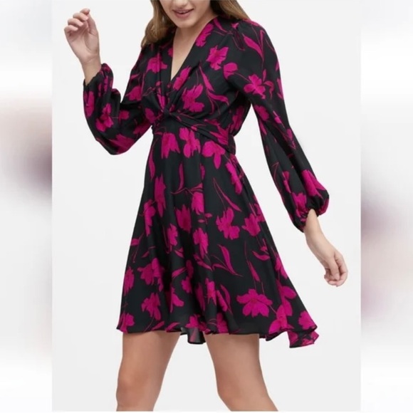 Banana Republic Dresses & Skirts - NWT Banana Republic floral puff dress